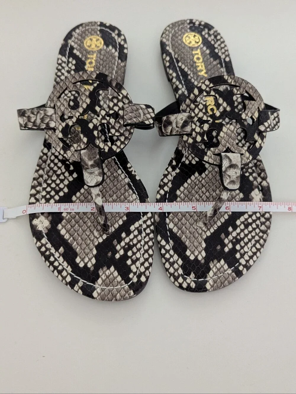 EUC! Tory Burch Miller Sandal In Black/Gray Snakeskin Print Size 7